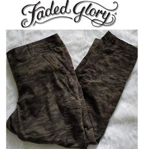 FADED GLORY Camo Cargo Pants - Size 16